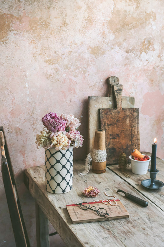 Habibi Keffiyeh Vase